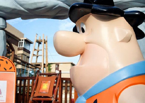 Los personajes de Los Picapiedra te esperan en los Hoteles Sol Meliá